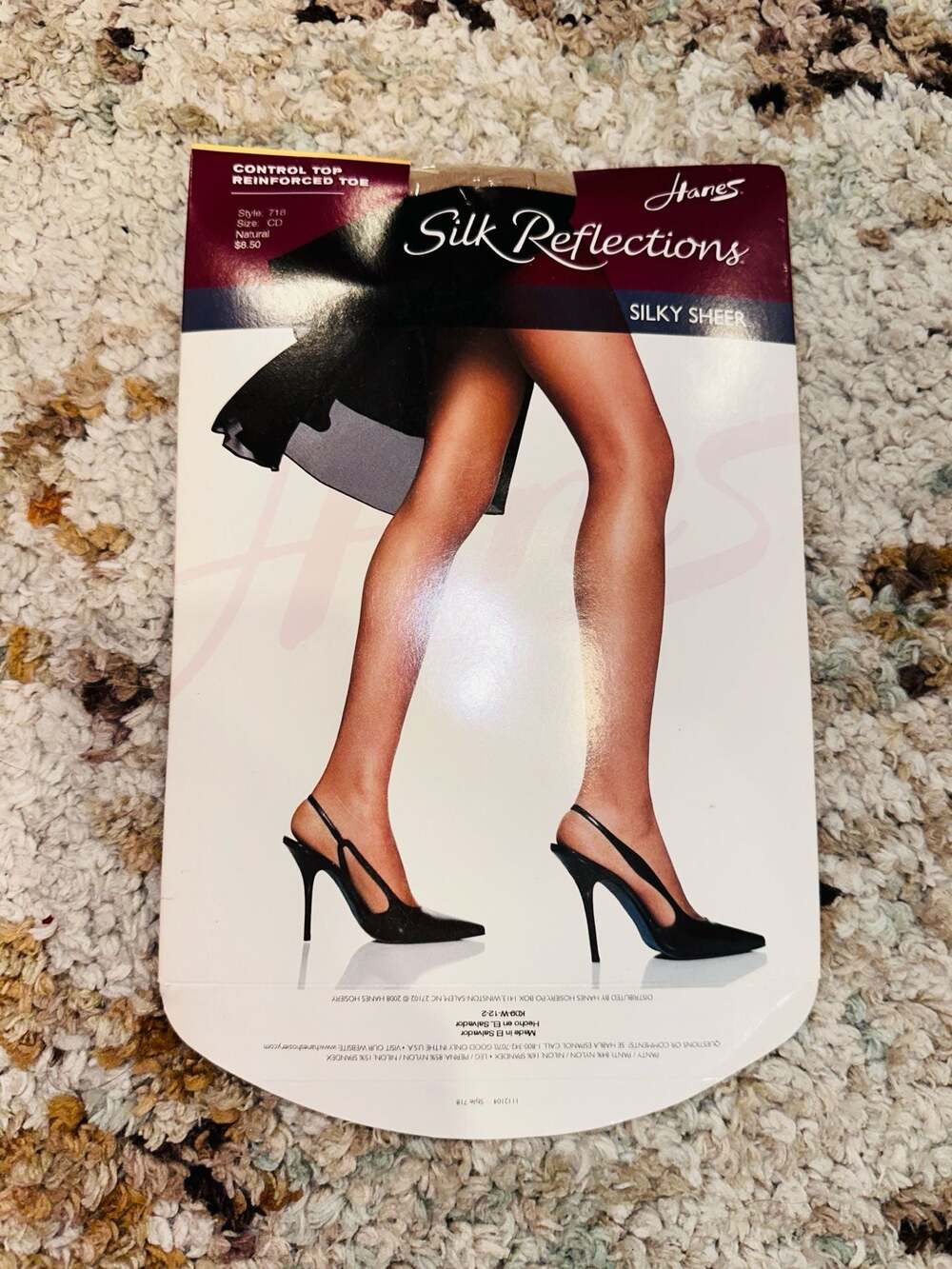 Hanes Silk Reflections Silky Sheer Control Top Pantyhose Sz CD Natural Style 718
